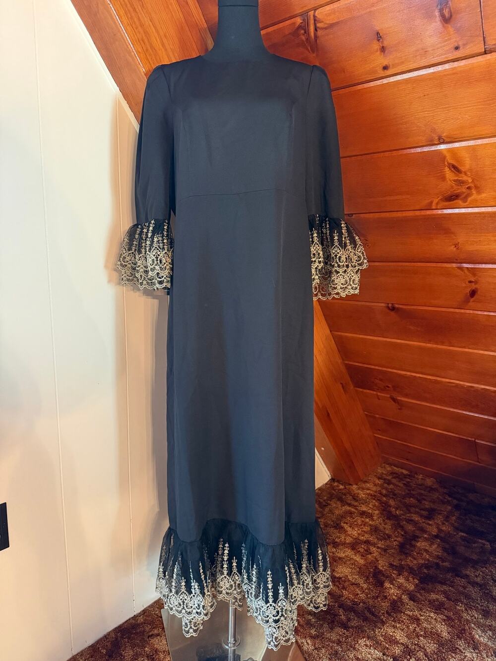 NWT Tuckernuck Pomander Place Black Lilith Gold Lace Midi Dress sz XL